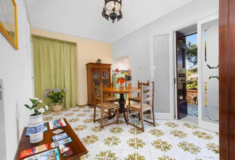 חדר סטנדרט נוף לגינה, Torre Elisabetta Rooms