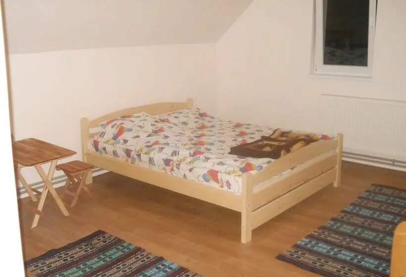 ベーシックルーム, Pensiunea Cabana Sestina