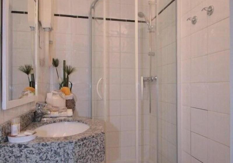 اتاق استاندارد یک نفره, Hôtel Marais De Launay