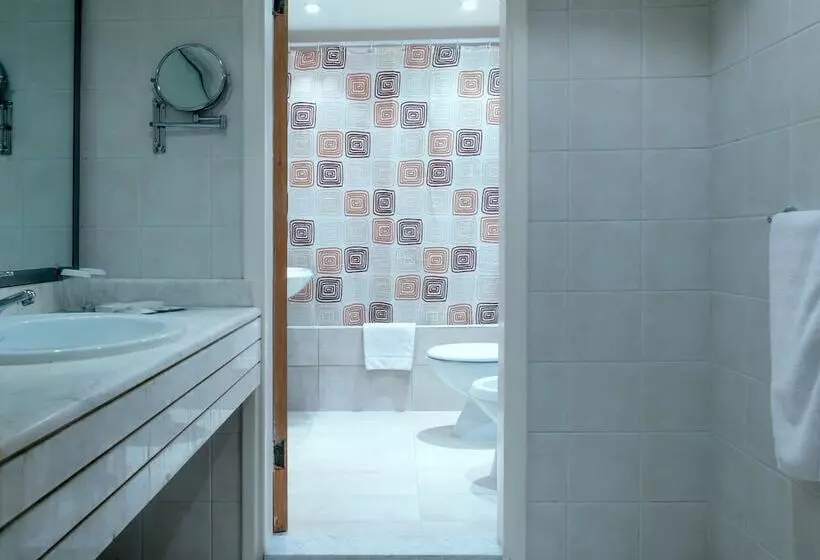 اتاق پنت هاوس, Rawche Universal Apartments