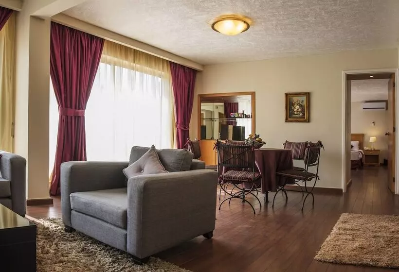 اتاق پنت هاوس, Rawche Universal Apartments