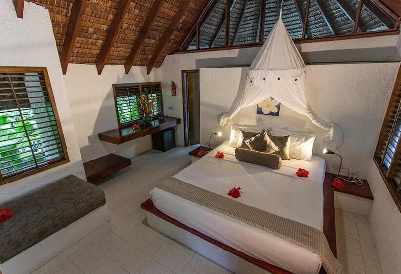 Standard Bungalow Garden View, Breakas Beach Resort