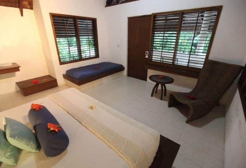 Standard Bungalow Garden View, Breakas Beach Resort