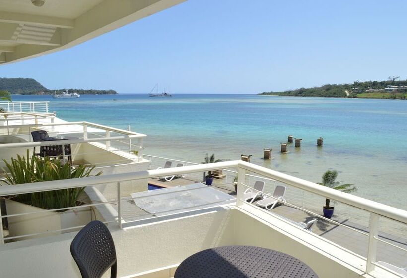 استودیو ساده, Chantilly S On The Bay