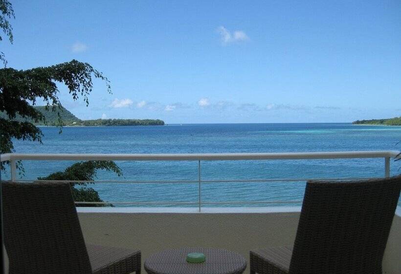 استودیو ساده, Chantilly S On The Bay