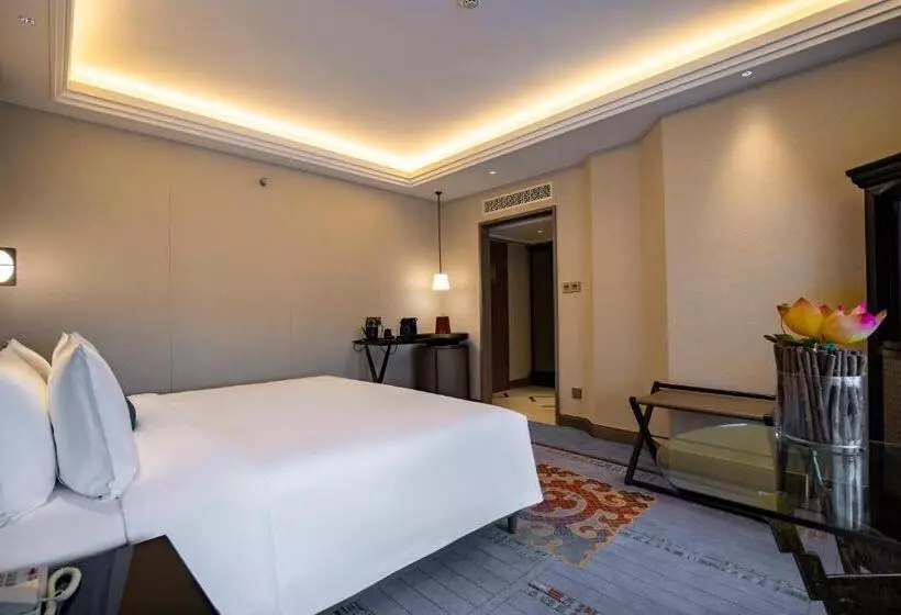 キングサイズベッドのデラックスルーム, Chengdu Tibetan Hotel Free Welcome Tibetan Tea