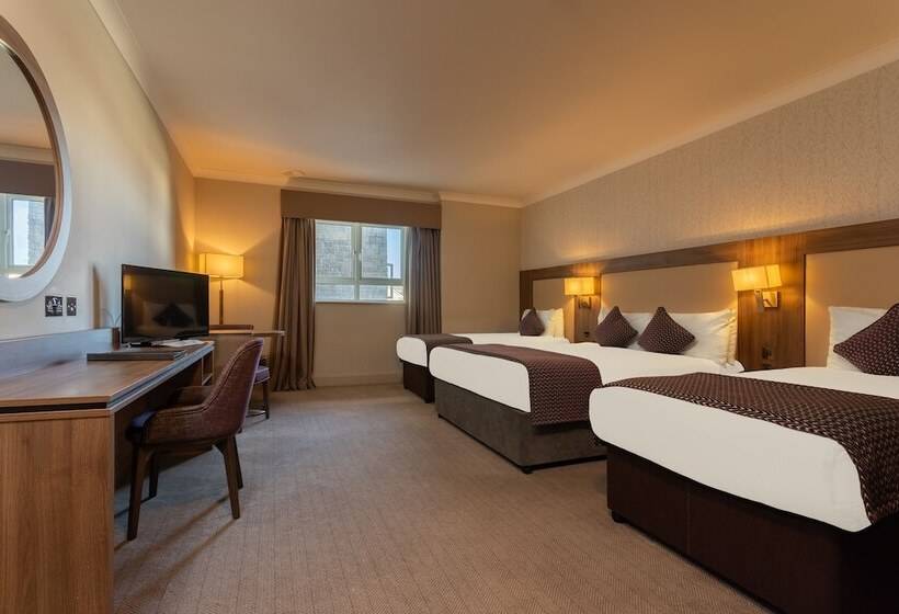 패밀리 룸, Clybaun