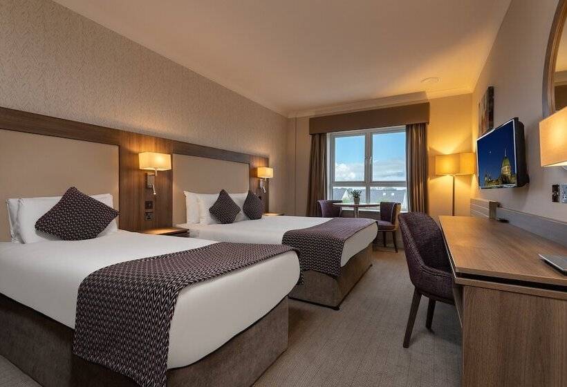 스탠다드 트리플 룸, Clybaun