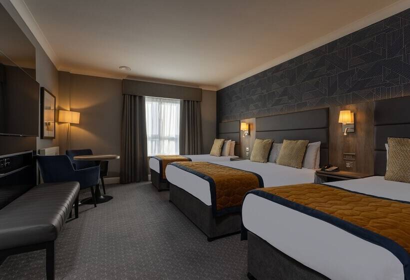 패밀리 룸, Clybaun