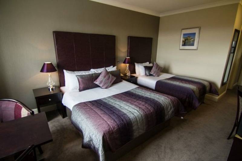 패밀리 룸, Clybaun