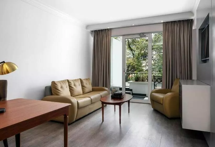 سوئیت پریمیوم, Four Points By Sheraton Arusha, The Arusha