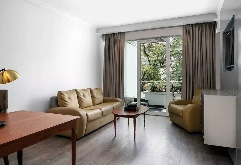 سوئیت پریمیوم, Four Points By Sheraton Arusha, The Arusha