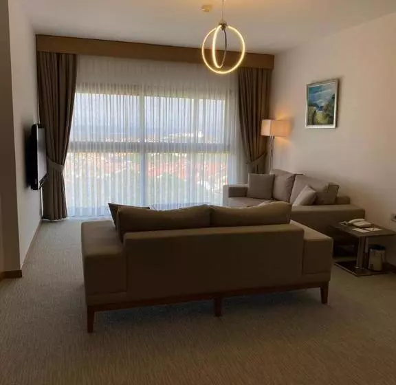 سوییت اجرایی, Grand Hotel Ontur Cesme