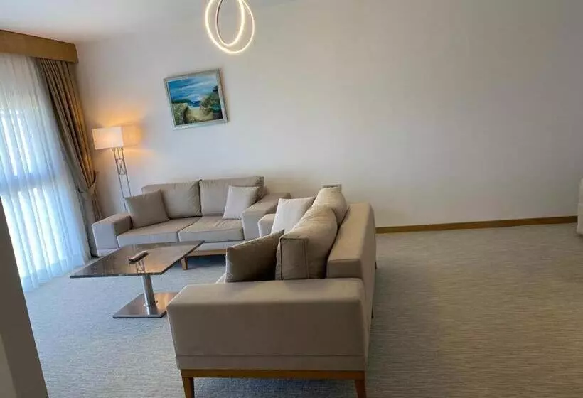 سوییت اجرایی, Grand Hotel Ontur Cesme