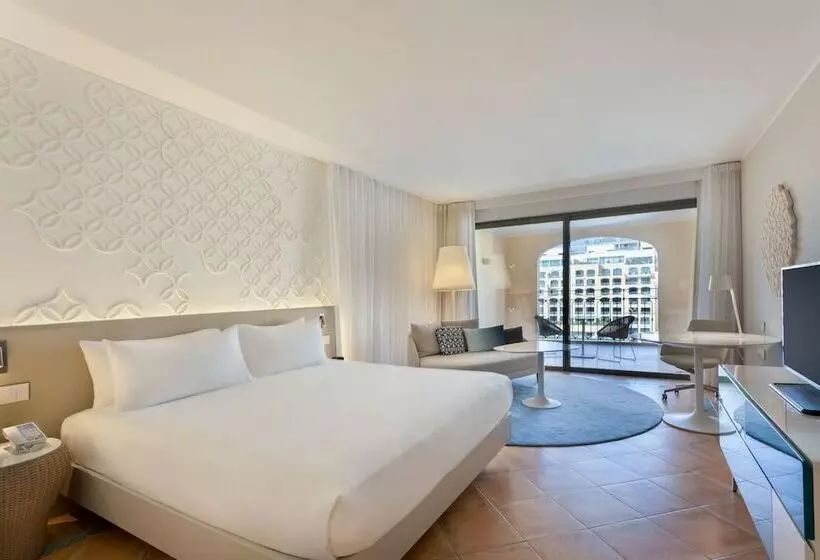 景色の見えるデラックスルーム, Hilton Malta