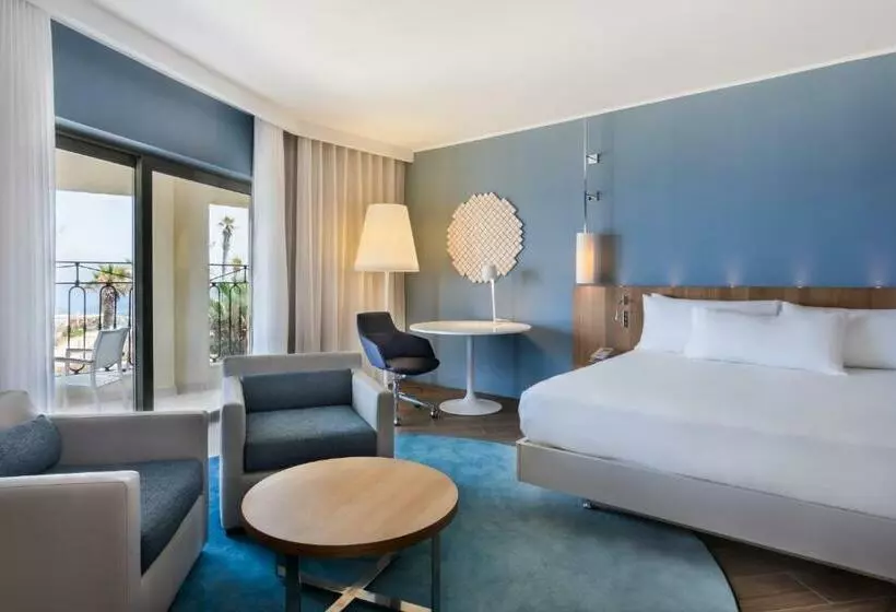 スイート, Hilton Malta