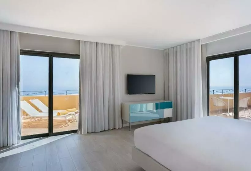 スイート, Hilton Malta