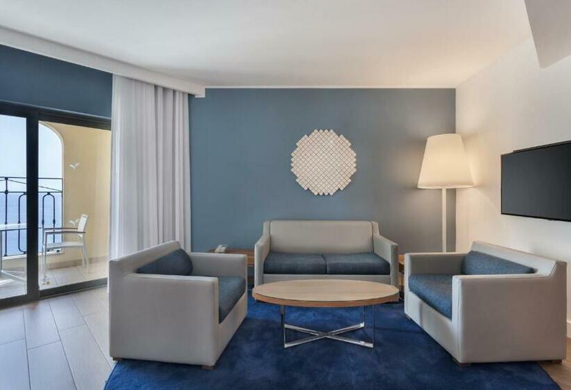 سوییت, Hilton Malta