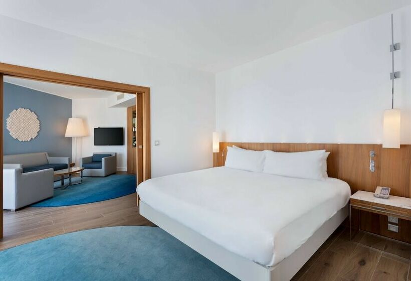 سوییت, Hilton Malta