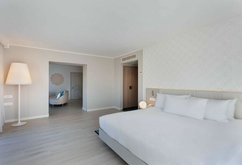 سوییت, Hilton Malta