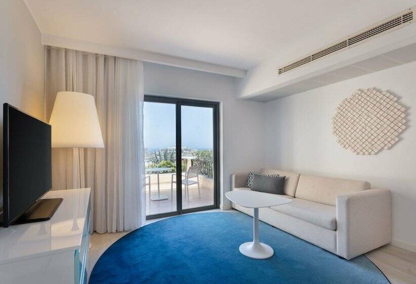 سوییت, Hilton Malta