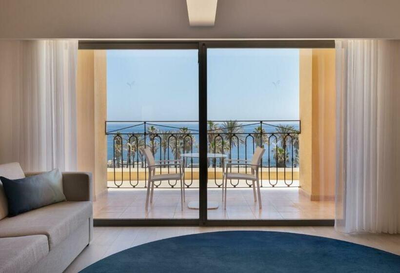 سوییت لوکس, Hilton Malta