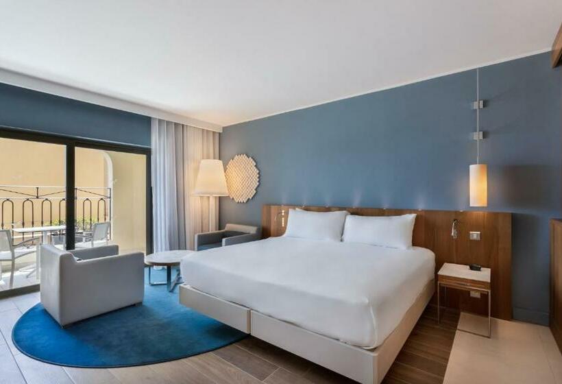 اتاق لوکس با چشم‌انداز باغ, Hilton Malta