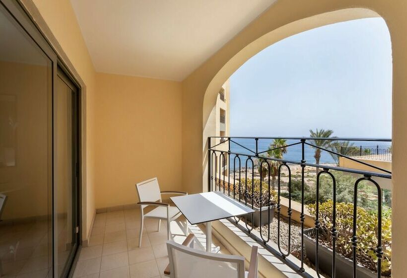 اتاق لوکس با چشم‌انداز باغ, Hilton Malta