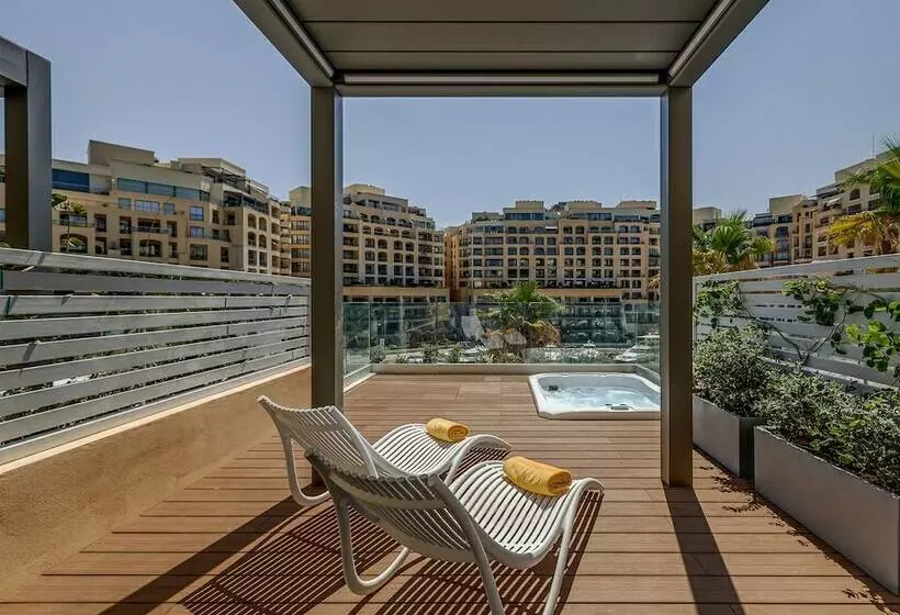 シングルデラックスルーム, Hilton Malta
