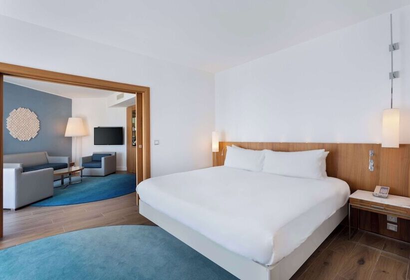 سوییت, Hilton Malta