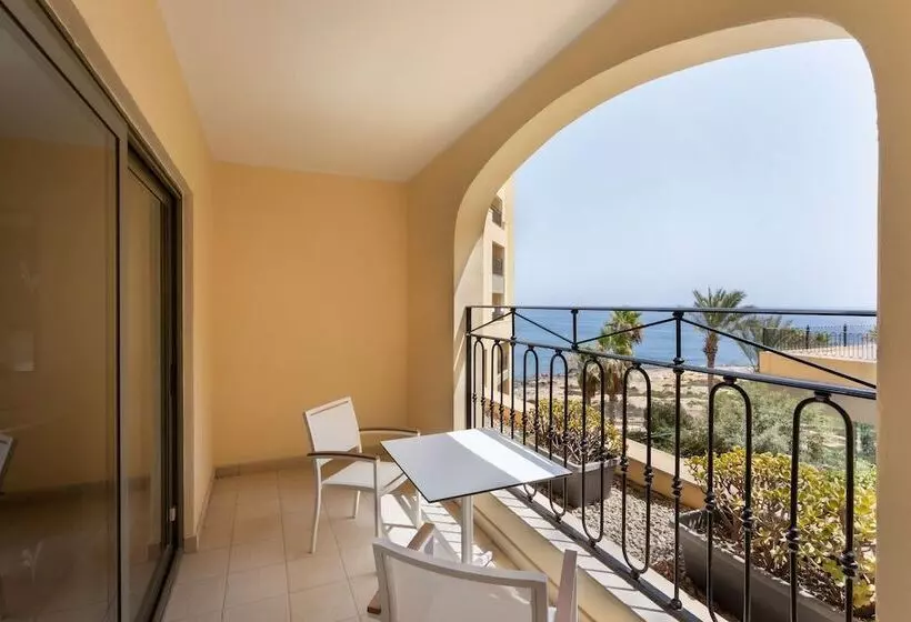 ガーデンビューデラックスルーム, Hilton Malta