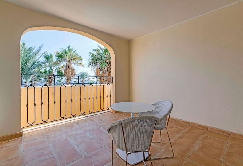 اتاق لوکس با چشم‌انداز باغ, Hilton Malta