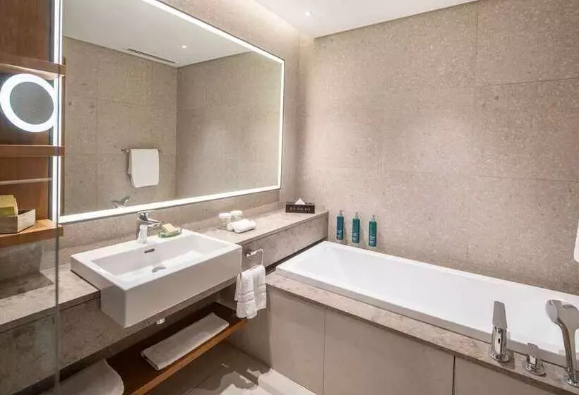 デラックススイート, Hilton Malta