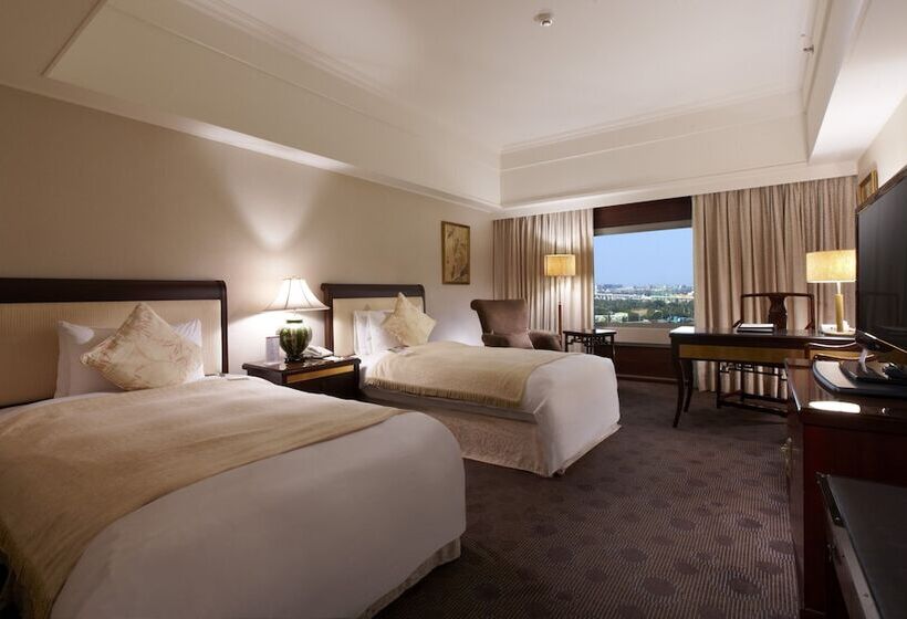 اتاق اجرایی, Kuva Chateau