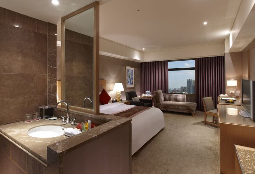 اتاق لوکس, Kuva Chateau