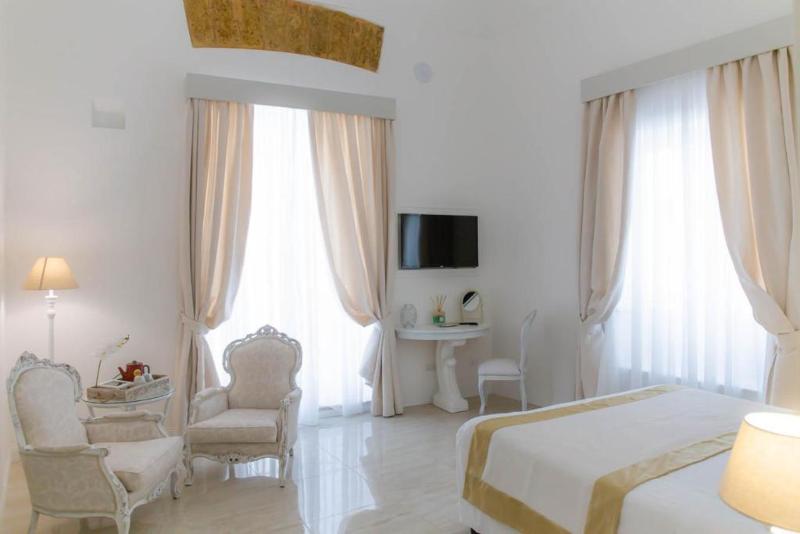 اتاق لوکس, Kuva Chateau