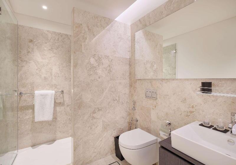 اتاق اجرایی, Kuva Chateau