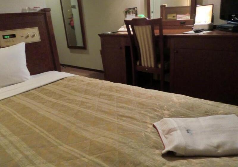 اتاق اجرایی, Kuva Chateau