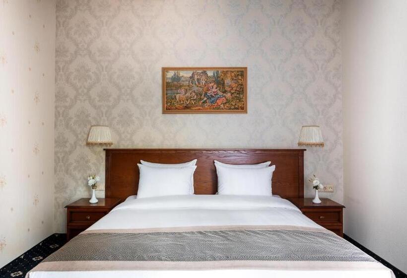 سوییت جونیور, Mozart