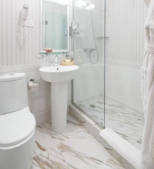 اتاق استاندارد با چشمانداز, Mozart