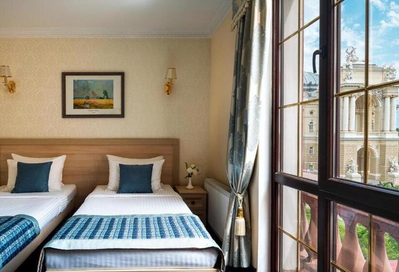 اتاق استاندارد با چشمانداز, Mozart