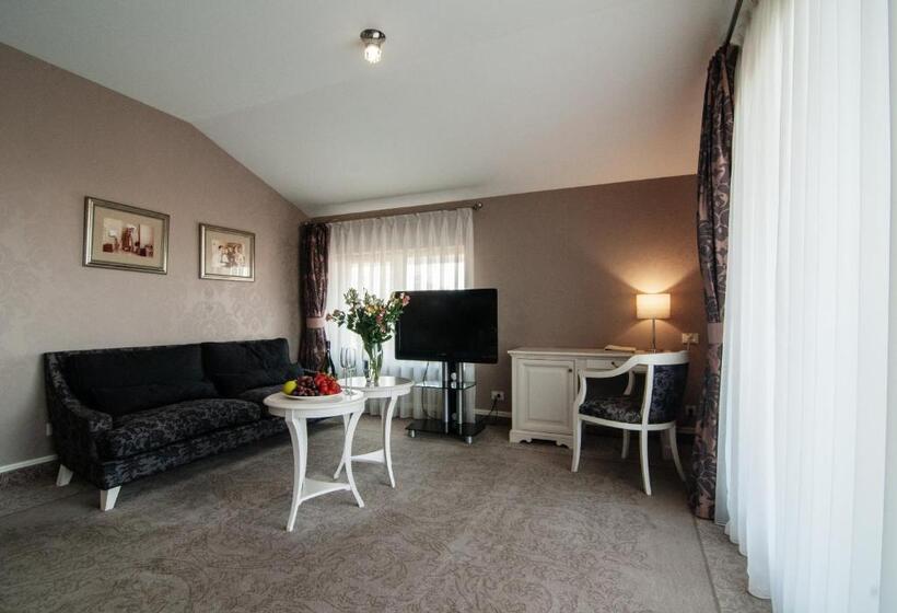 اتاق پنت هاوس, Palace Del Mar