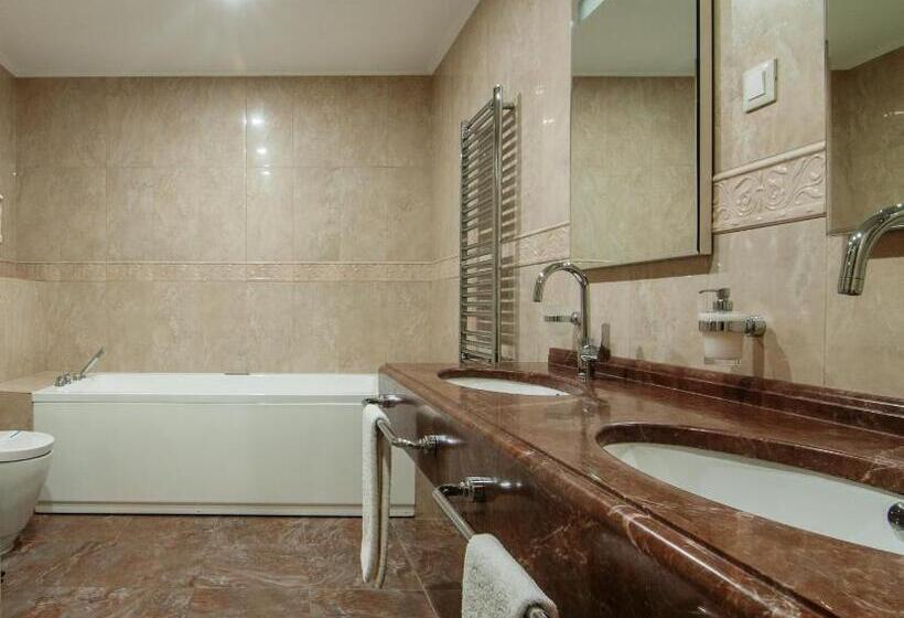 سوییت جونیور لوکس, Palace Del Mar