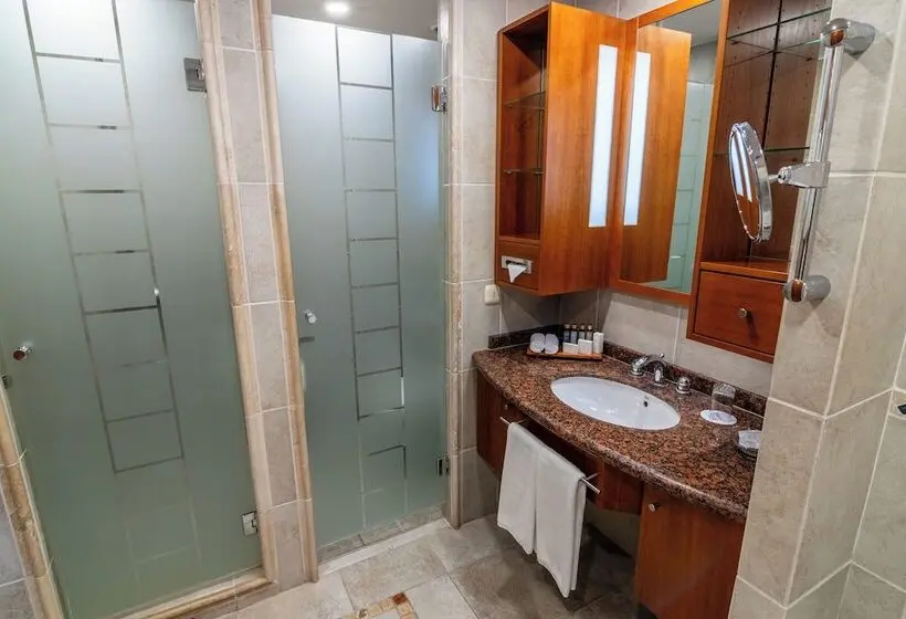 سوییت لوکس, Park Lake Luxury