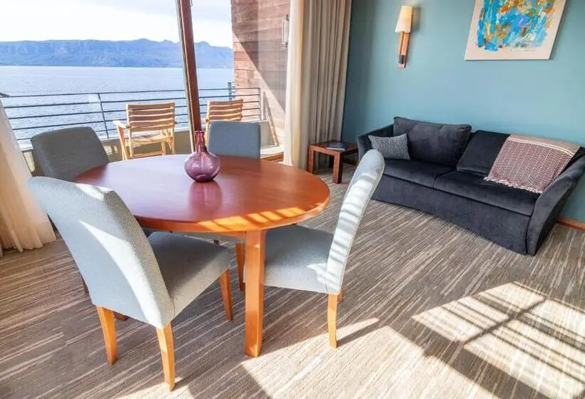 سوییت جونیور, Park Lake Luxury