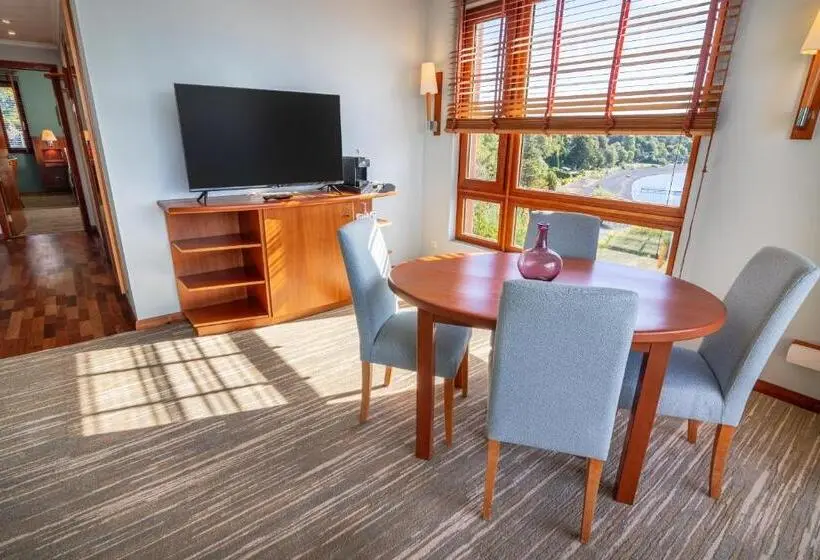 سوییت جونیور, Park Lake Luxury