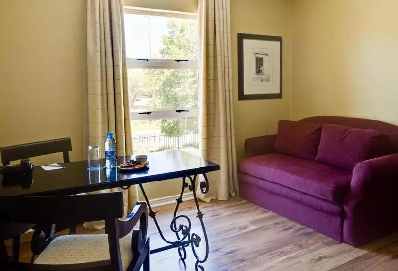 キングサイズベッドのスタンダードルーム, Protea Hotel By Marriott Bloemfontein