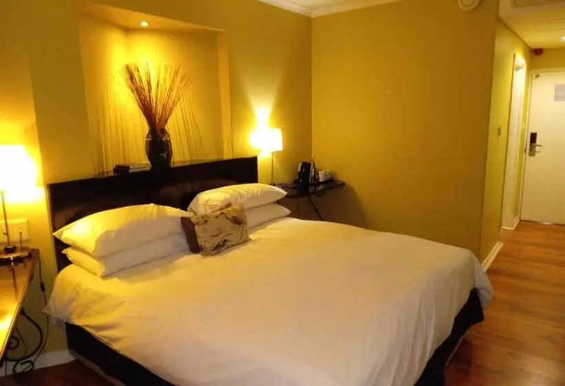 キングサイズベッドのスタンダードルーム, Protea Hotel By Marriott Bloemfontein