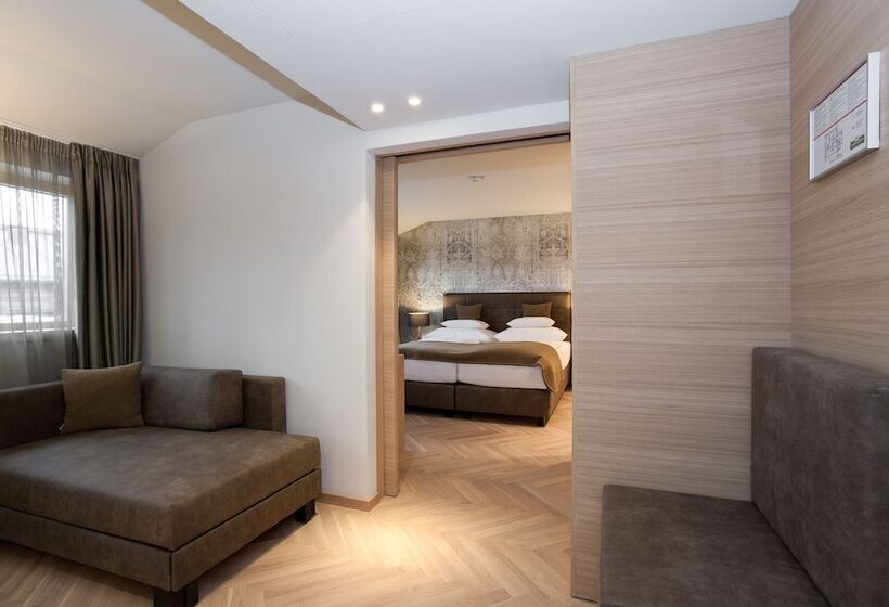 غرفة قياسية ثلاثية, Restaurant Ammerhauser