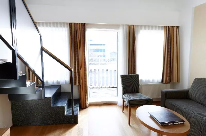 سوییت جونیور, Reykjavik Centrum